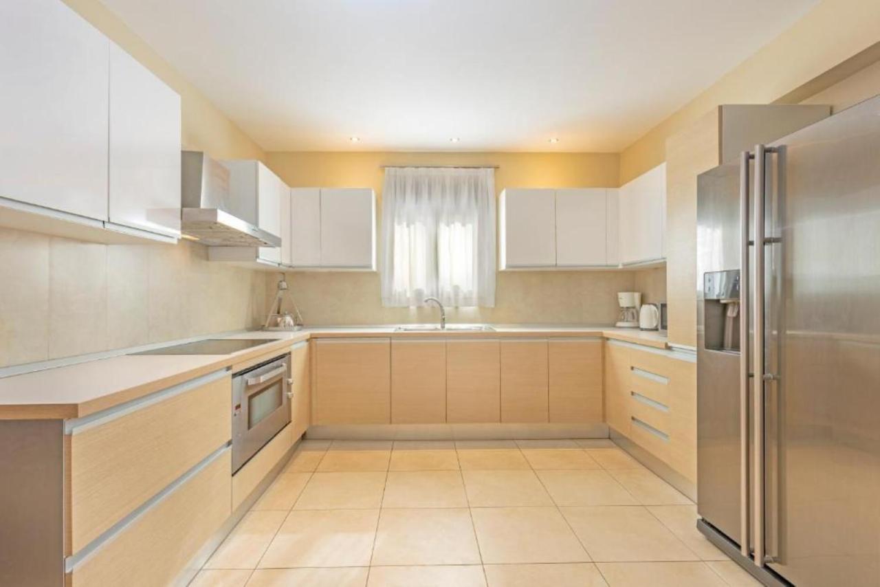 Solis Villa
